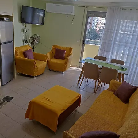 Golem Modern Apartment *